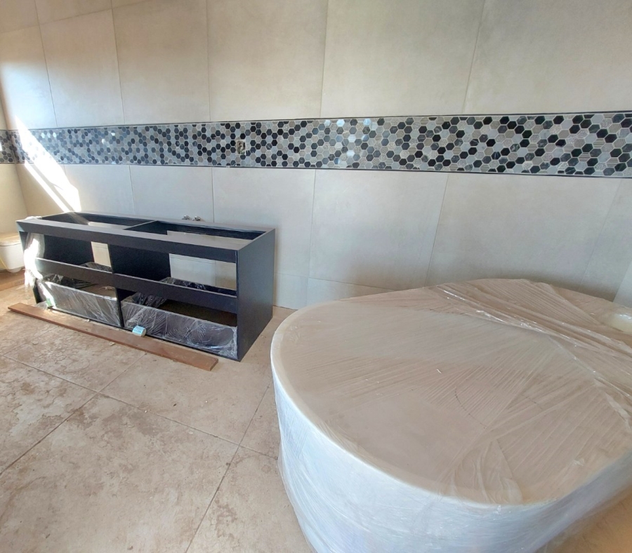 5 Bedroom Property for Sale in Seasons Lifestyle Estate North West